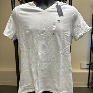 NWT! Tommy Hilfiger Men's Short Sleeve V-neck T-shirt In White Size XS/S/M